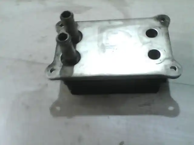 FORD MONDEO 01-07 Olajhűtő bontott alkatrész Vásárlói kedvenc