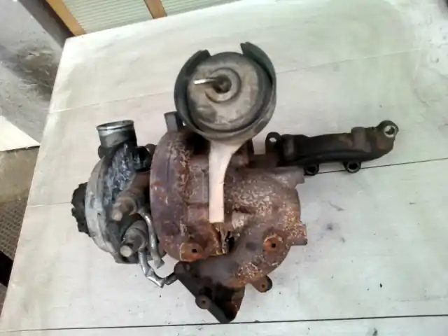 MAZDA PREMACY 99.01-05.10 Turbó 2.0ditd bontott alkatrész Csak ma