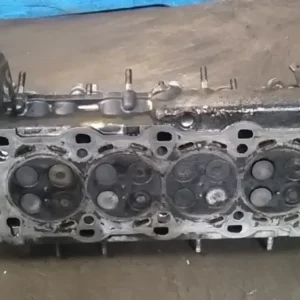 Nézd meg most OPEL VECTRA B 99-01 Hengerfej, diesel 2.0 dti bontott alkatrész