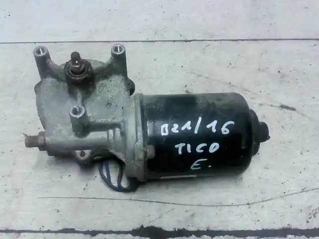 Vedd meg most DAEWOO TICO Ablaktörlő motor első 4 vezetékes bontott alkatrész