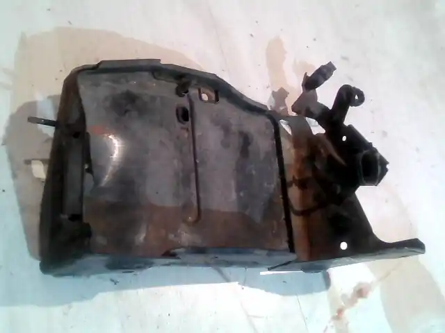 Olcsó ALFA ROMEO 147 00.10-04.10 Akkumulátor tartó 1.6i bontott alkatrész