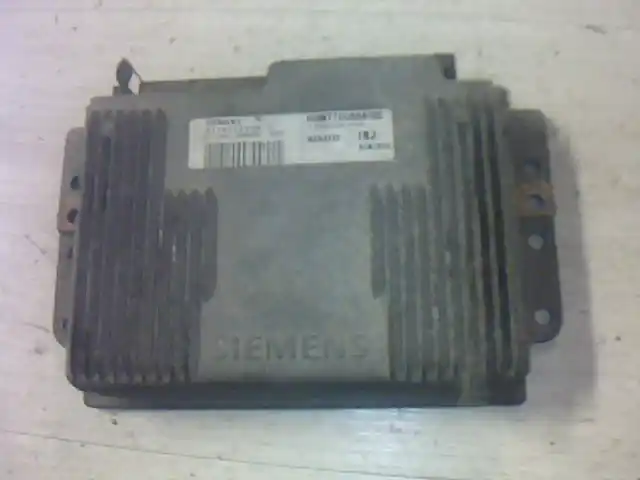 Kihagyhatatlan ajánlat RENAULT ESPACE 96.12-00.09 Motorvezérlő egység ecu pcm modul 2.0i bontott alkatrész