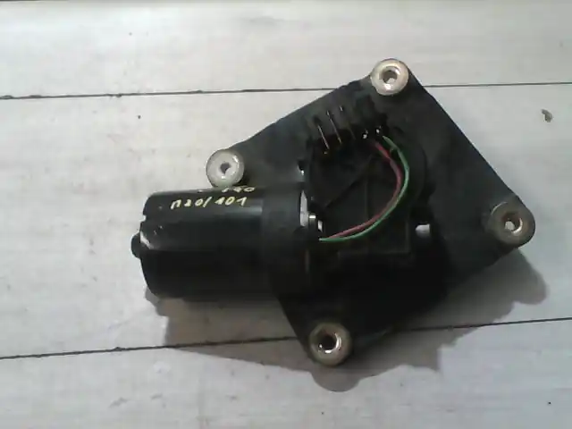 Outlet VOLVO S40 2000.06.01-2004.05.31 Ablaktörlő motor első bontott alkatrész