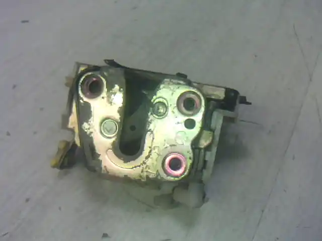 NISSAN MICRA K11 92.08-00.07 Bal első ajtó zárszerkezet mechanikus 5 ajtós bontott alkatrész Gyors szállítás