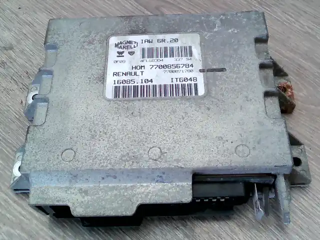Olcsóbb RENAULT TWINGO 93-98 Motorvezérlő egység ecu pcm modul 0.8i bontott alkatrész