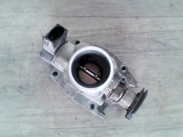 FORD ESCORT 95- Fojtószelep mechanikus 1.3i bontott alkatrész Gyors szállítás