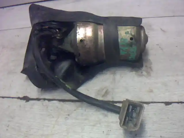 Utolsó esély FIAT 128 Ablaktörlő motor első 4 vezetékes bontott alkatrész