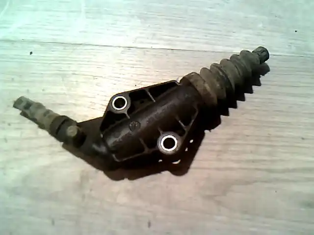 Prémium FIAT PUNTO II. Kuplung munkahenger 1.2 i alsó bontott alkatrész