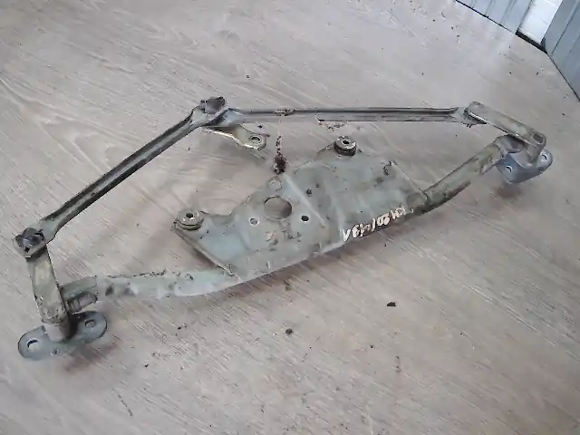 Vedd meg online CITROEN SAXO -99 Ablaktörlő mechanika első bontott alkatrész