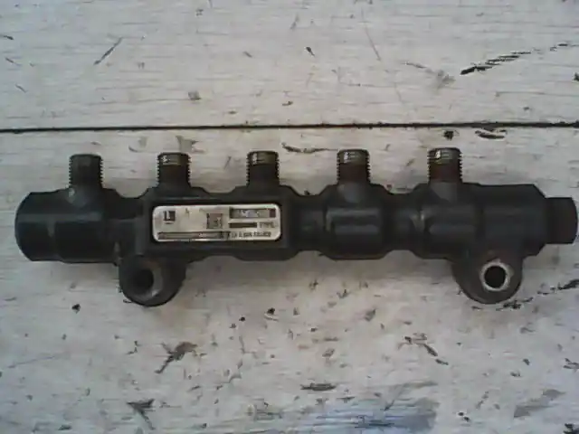 PEUGEOT 307 01-05 Közösnyomócső common rail cső bontott alkatrész Legjobb ár