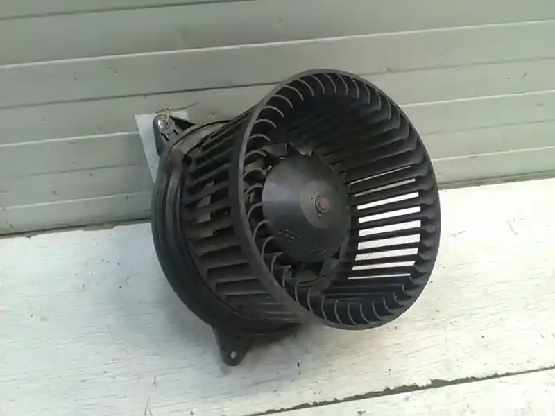Legkelendőbb FORD MONDEO 01-07 Fűtőmotor bontott alkatrész