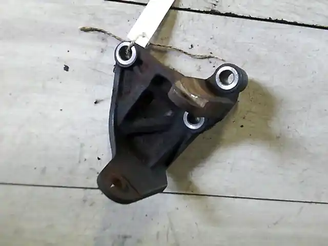 Olcsó MAZDA MPV 99-05 Motortartó bak bontott alkatrész