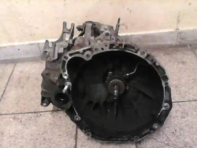 Kihagyhatatlan ajánlat RENAULT SCENIC 03-06 Sebességváltó, dízel manuális bontott alkatrész
