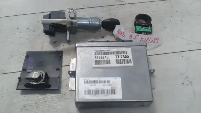 SAAB 9-5 01- Motorvezérlő egység ecu pcm modul bontott alkatrész Szuper akció