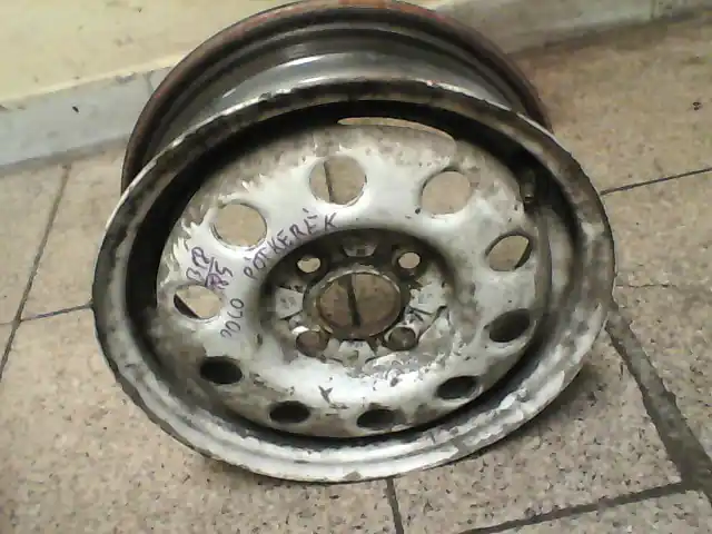 VW POLO III. 94-99 Acélfelni bontott alkatrész Biztonságos fizetés