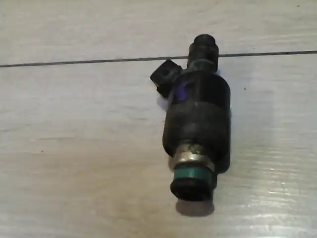 Ne maradj le DAEWOO LANOS -01 Injektor befecskendező hengerenkénti bontott alkatrész