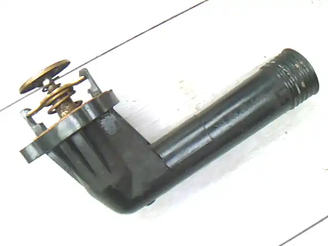 Alacsony ár BMW E36 89-00 Termosztátház bontott alkatrész