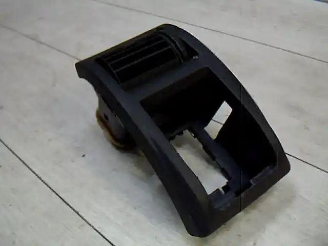 OPEL ASTRA G 97-04 Légbefúvó nyílás bal első bontott alkatrész Gyors kiszállítás