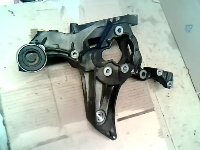 Legjobb ár RENAULT MEGANE SCENIC 99-03 Generátor tartó bak bontott alkatrész