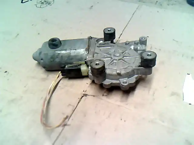 Vedd meg online FORD MONDEO 93-96 Jobb hátsó ablakemelő motor bontott alkatrész