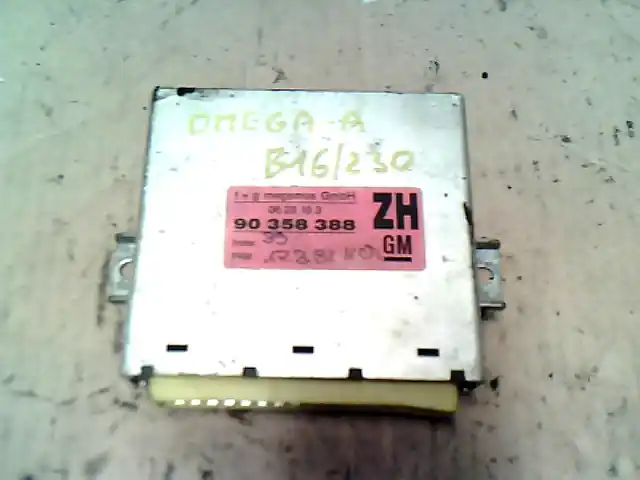 Outlet OPEL OMEGA A Komfort elektronika 2,0i bontott alkatrész
