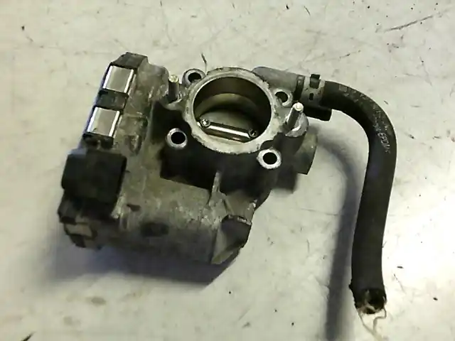 Legnépszerűbb OPEL CORSA C 00-06 Fojtószelep mechanikus bontott alkatrész