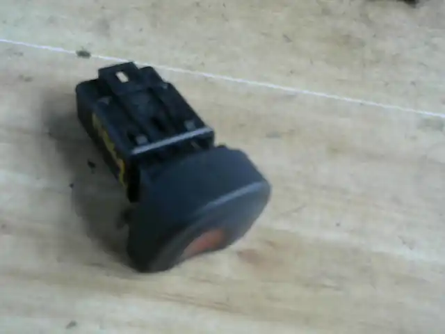 Outlet RENAULT MEGANE 99-02 Elakadásjelző kapcsoló bontott alkatrész
