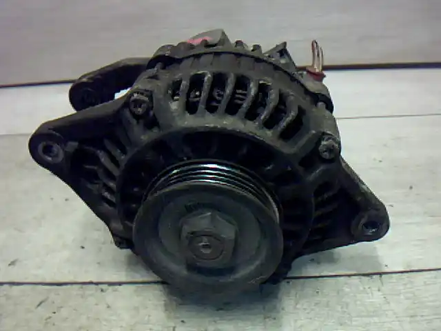 Akció MITSUBISHI COLT 96-98 Generátor.benzines 4pk 70a bontott alkatrész
