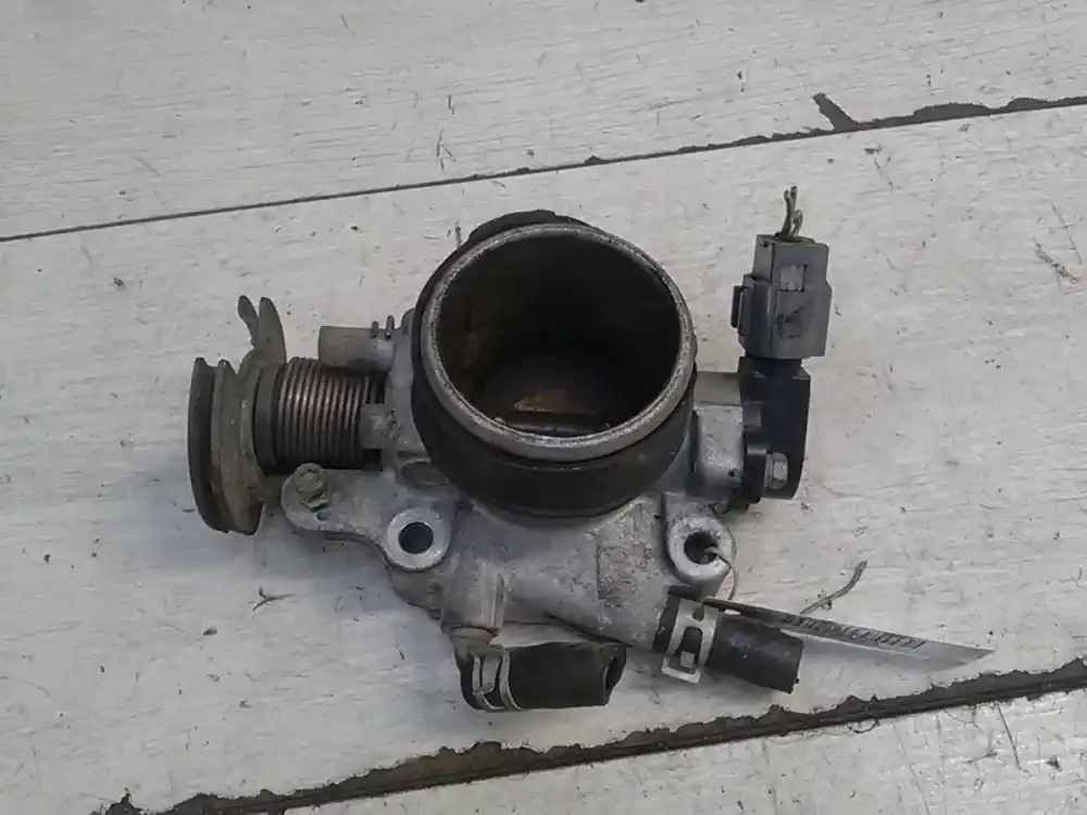 MAZDA DEMIO 98.08-00.05 Fojtószelep mechanikus 1.3i bontott alkatrész Különleges ajánlat
