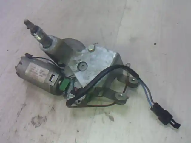 Akciós ár OPEL CORSA B 93-00 Ablaktörlő motor hátsó 5 ajtós bontott alkatrész