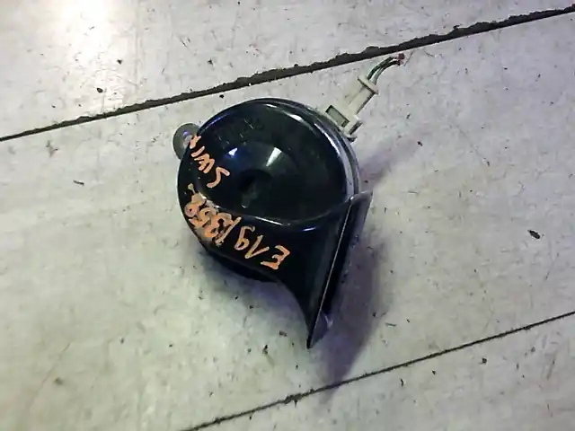 Outlet SUZUKI SWIFT 96-05 Kürt duda bontott alkatrész