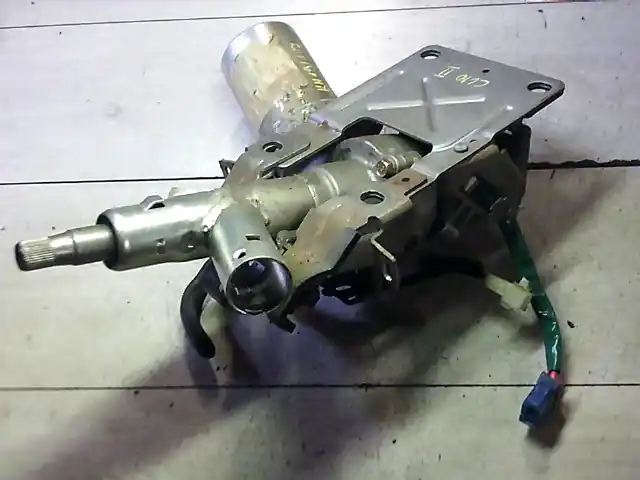 Olcsóbb RENAULT CLIO 01-06 Kormányoszlop elektromos szervómotorral bontott alkatrész
