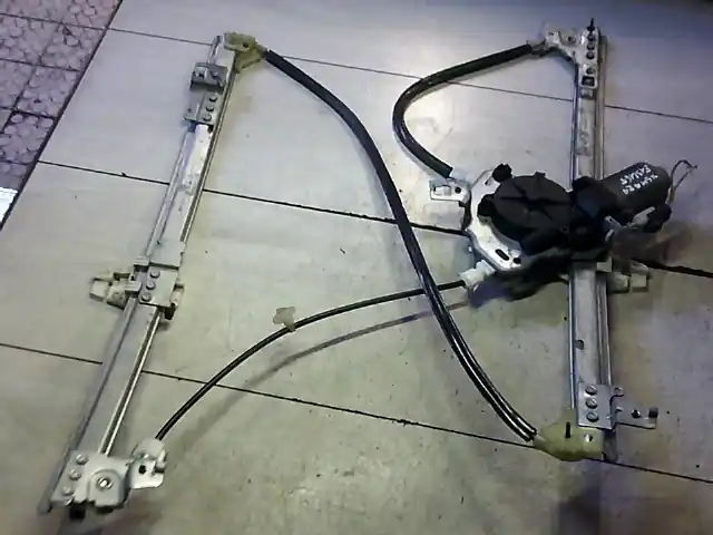 Rendeld meg most CITROEN XSARA 00.11-04.12 Jobb első ablakemelő szerkezet elektromos 5 ajtós bontott alkatrész