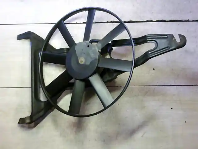 Outlet CITROEN SAXO -99 Hűtőventilátor bontott alkatrész