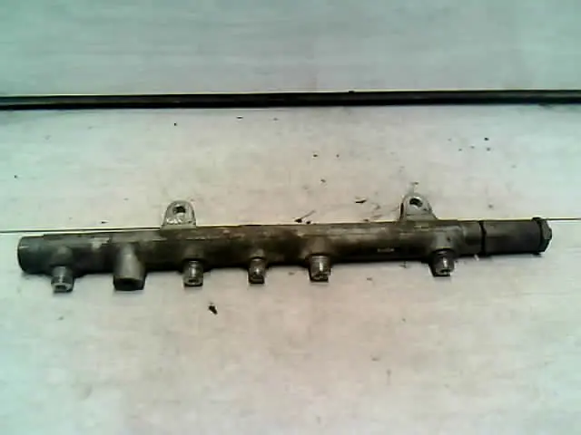 Szuper ajánlat RENAULT LAGUNA 00-05 Közösnyomócső common rail cső bontott alkatrész