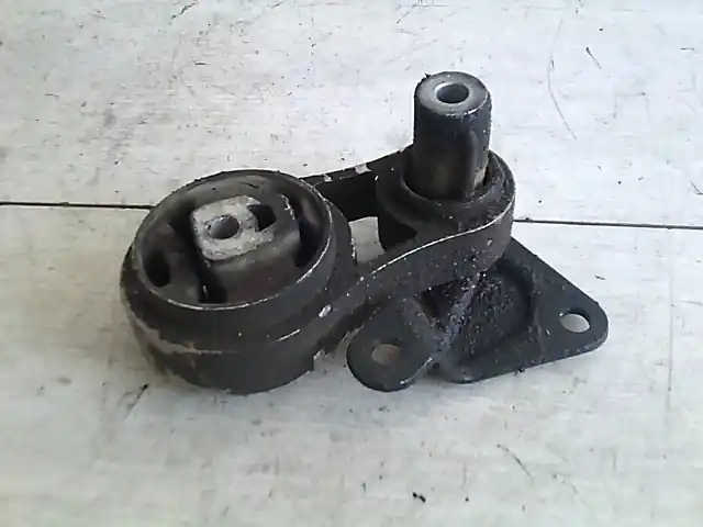 FORD FIESTA 02-05 Motortartó bak bontott alkatrész Korlátozott ajánlat