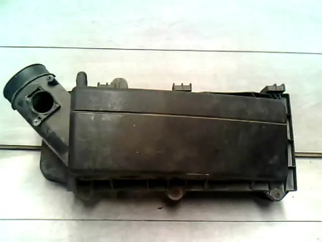 Árengedmény FORD MONDEO 01-07 Légszűrőház bontott alkatrész