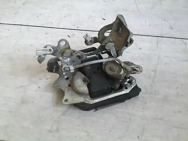 SUZUKI SWIFT 89-96 Jobb hátsó ajtó zárszerkezet mechanikus bontott alkatrész Kedvezmény