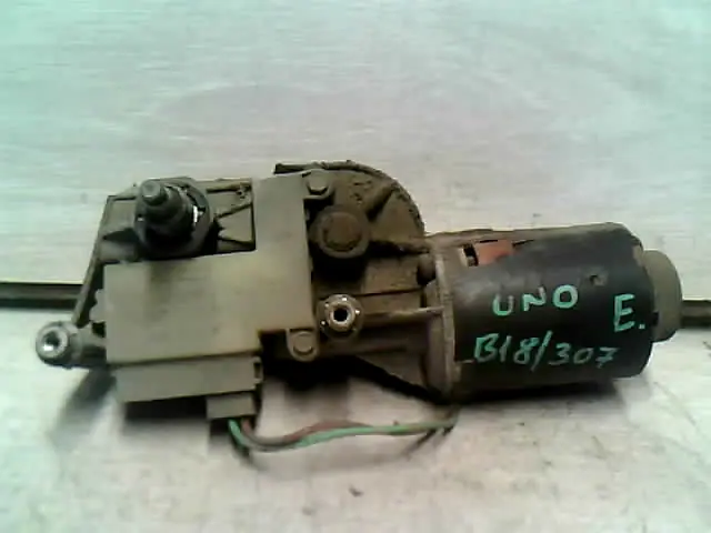 FIAT UNO 83-89 Ablaktörlő motor első 5 vezetékes bontott alkatrész Rendeld meg most