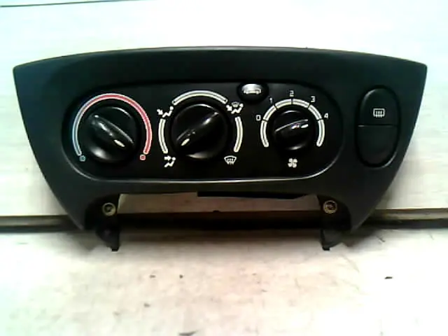 RENAULT KANGOO 97-03 Fűtés vezérlő panel bontott alkatrész Legkelendőbb