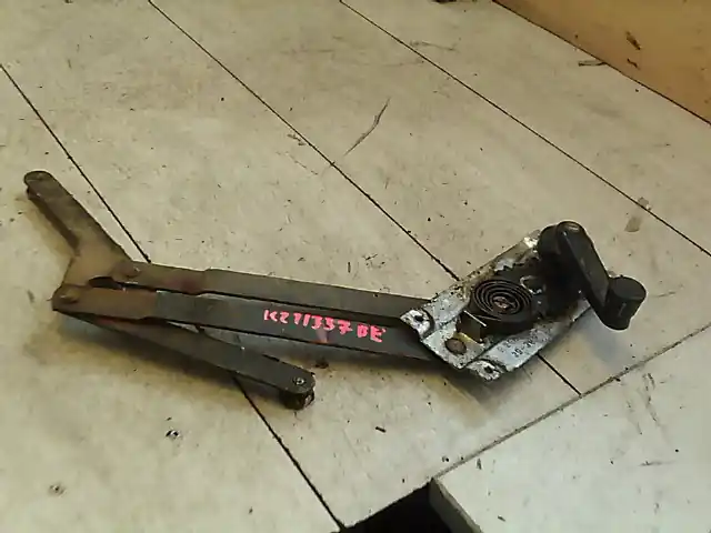 WARTBURG 1,3 Bal első ablakemelő szerkezet mechanikus bontott alkatrész Kihagyhatatlan ajánlat