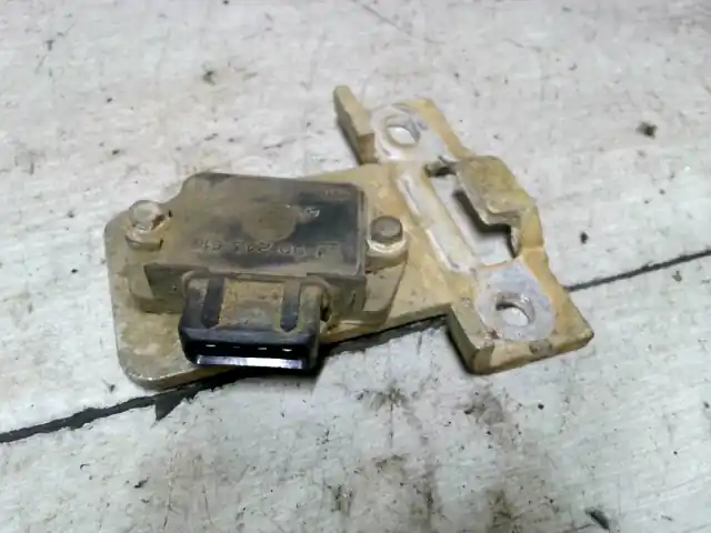 Csak ma OPEL VECTRA A 88-96 Gyújtás vezérlő 1.8i bontott alkatrész