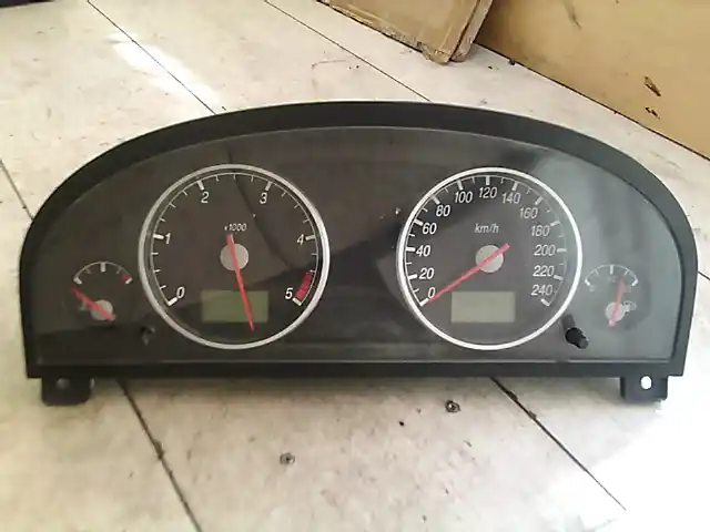 FORD MONDEO 01-07 Kilométeróra bontott alkatrész Legkelendőbb