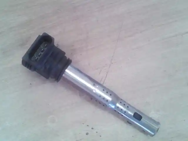 Népszerű AUDI A3 2003.05 - 2005.09 Gyújtótrafó 2.0i bontott alkatrész