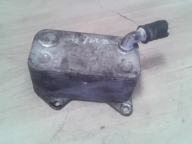 AUDI A3 2003.05 - 2005.09 Olajhűtő 2.0i bontott alkatrész Kedvezmény