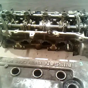 Olcsó NISSAN ALMERA 98-00 Hengerfej. 1.4 i, 16v bontott alkatrész