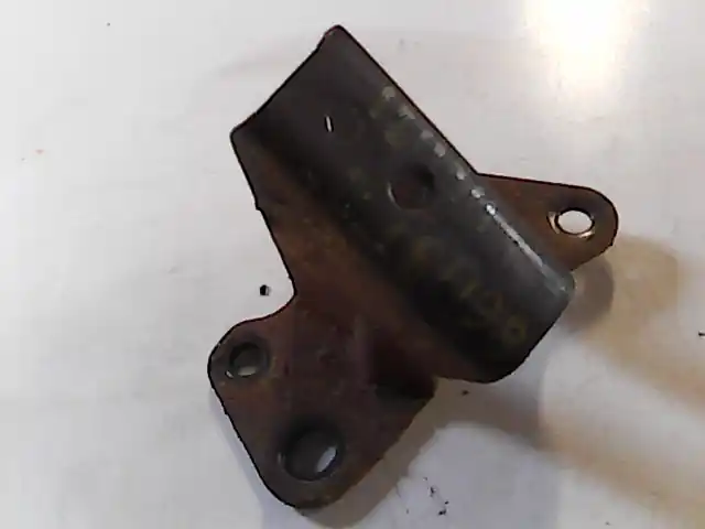 OPEL CAMPO 92-97 Motortartó bak bal oldali bontott alkatrész Olcsó
