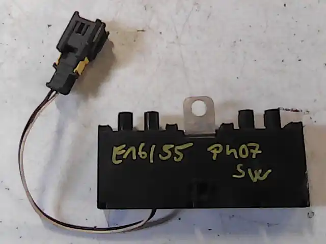 PEUGEOT 407 04-08 Navigáció antenna vezérlő elektronika 1,6hdi bontott alkatrész Korlátozott ajánlat
