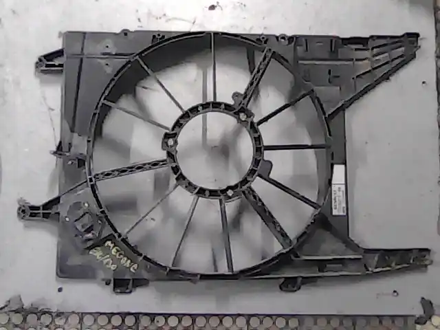 RENAULT MEGANE 95-99 Hűtőventilátor keret bontott alkatrész Szuper akció