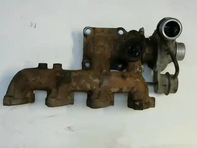 Csak ma FORD TRANSIT CONNECT 02- Turbó bontott alkatrész